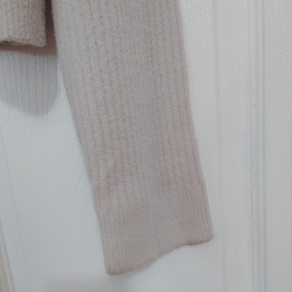 Spiritual Gangster Boxy Chenille Raglan Crew Sweater - Picture 4 of 12